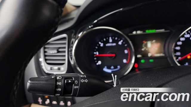 Kia Canival 2019 — photo 33