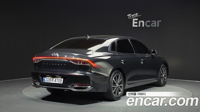 Hyundai Grandeur 2022 — photo 2