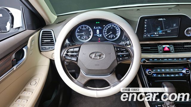 Hyundai Grandeur 2018 — photo 18