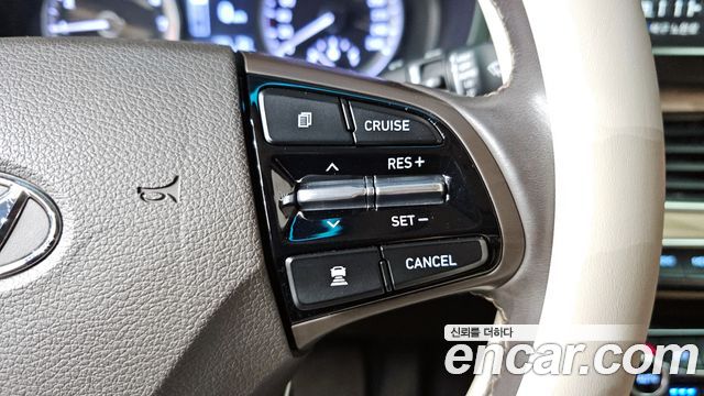 Hyundai Grandeur 2018 — photo 21