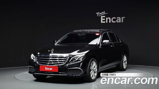 Mercedes-Benz E-Class 2019 — photo 1