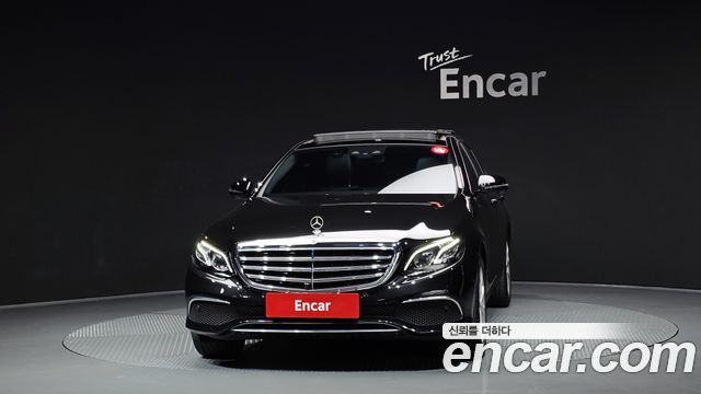 Mercedes-Benz E-Class 2019 — photo 3