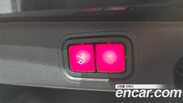 Mercedes-Benz E-Class 2019 — photo 30