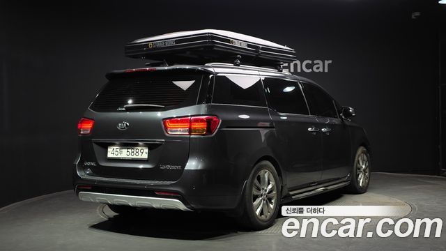 Kia Canival 2016 — photo 2