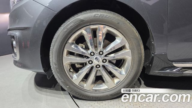 Kia Canival 2016 — photo 5