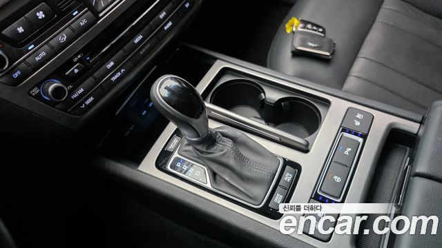 Hyundai Genesis 2016 — photo 12