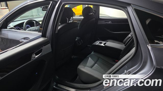 Hyundai Genesis 2016 — photo 17