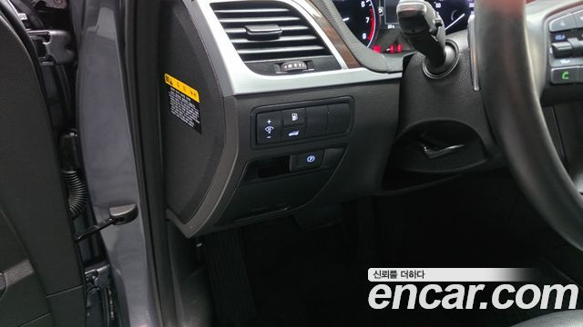 Hyundai Genesis 2016 — photo 21