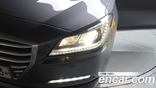 Hyundai Genesis 2016 — photo 8