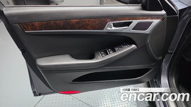 Hyundai Genesis 2016 — photo 14