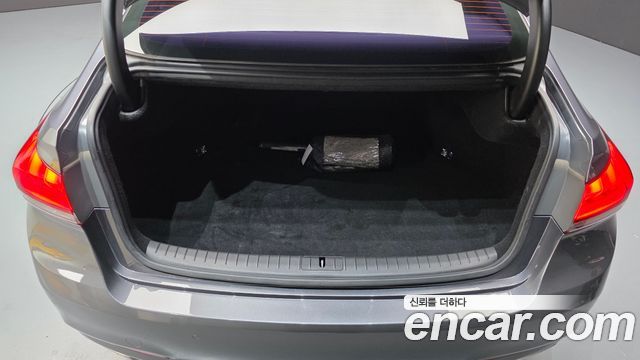 Hyundai Genesis 2016 — photo 29