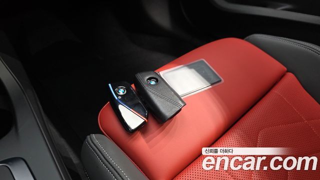 BMW 1-Series 2025 — photo 18
