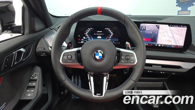 BMW 1-Series 2025 — photo 19