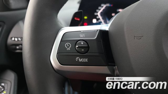 BMW 1-Series 2025 — photo 20