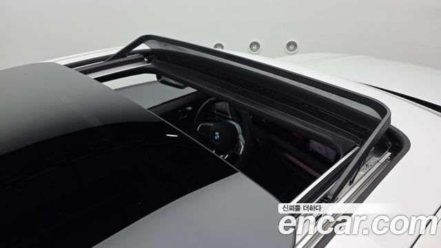 BMW 1-Series 2025 — photo 25