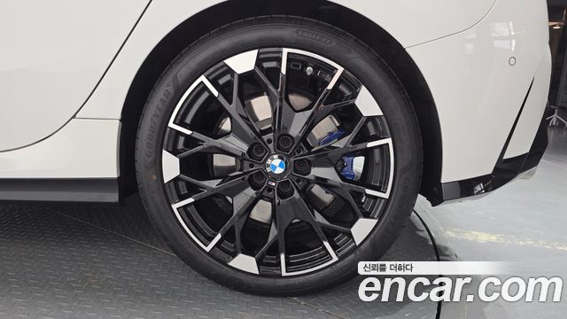 BMW 1-Series 2025 — photo 7