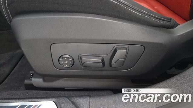BMW 1-Series 2025 — photo 31