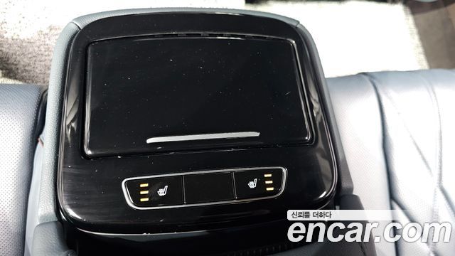 Genesis G80 2022 — photo 23