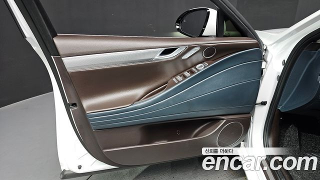 Genesis G80 2022 — photo 14