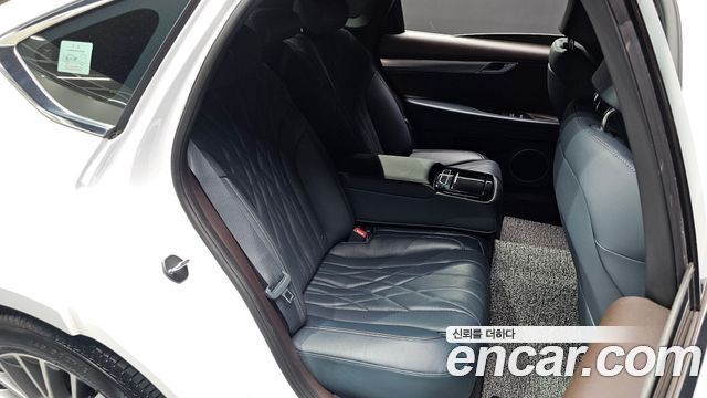 Genesis G80 2022 — photo 28