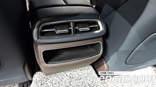 Genesis G80 2022 — photo 31