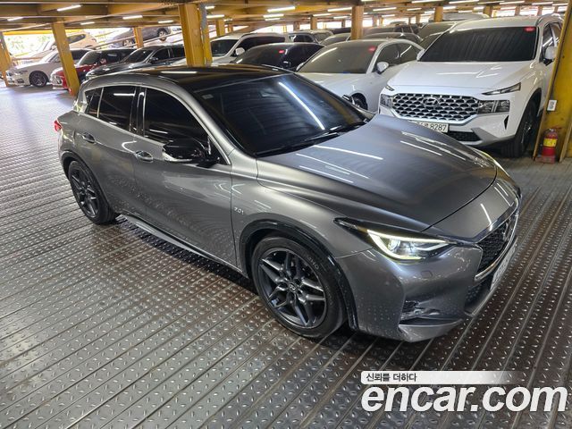 Infiniti Q30 2017 — photo 4
