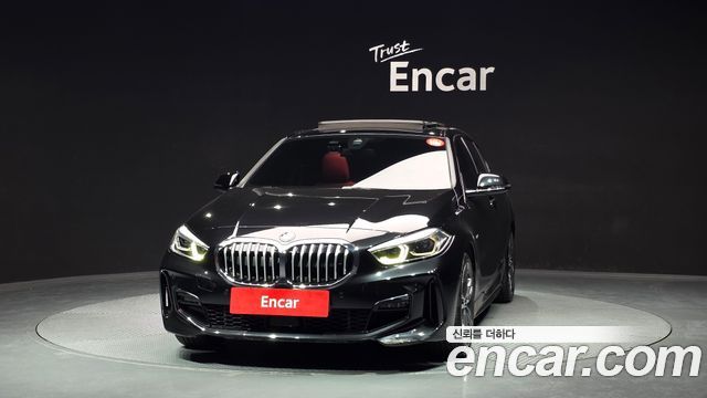 BMW 1-Series 2021 — photo 3