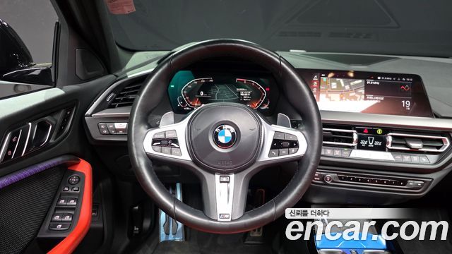 BMW 1-Series 2021 — photo 13