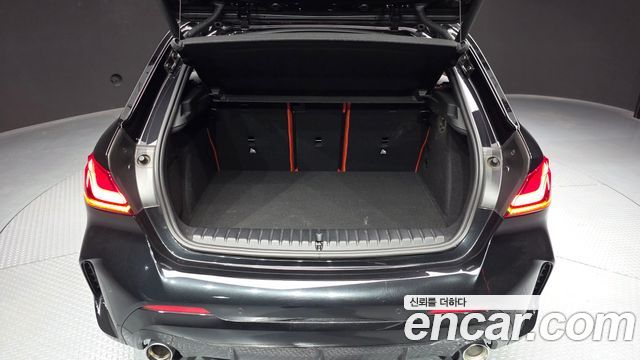 BMW 1-Series 2021 — photo 20
