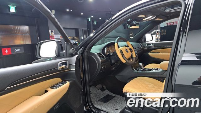 Jeep Cherokee 2020 — photo 13