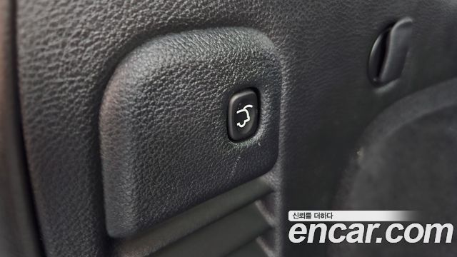 Jeep Cherokee 2020 — photo 26
