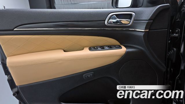 Jeep Cherokee 2020 — photo 14