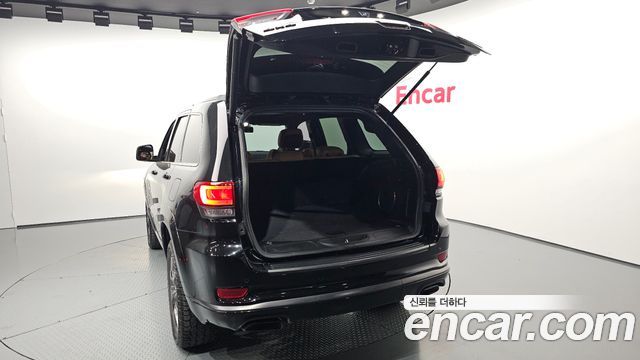 Jeep Cherokee 2020 — photo 30