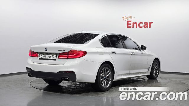 BMW 5-Series 2018 — photo 2