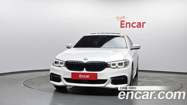 BMW 5-Series 2018 — photo 3