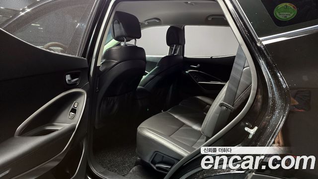 Hyundai Santafe 2018 — photo 18
