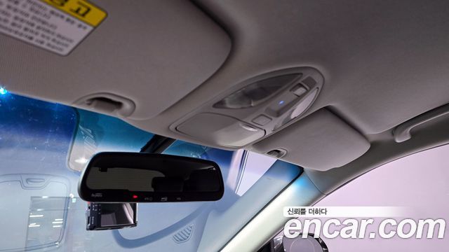 Hyundai Santafe 2018 — photo 24