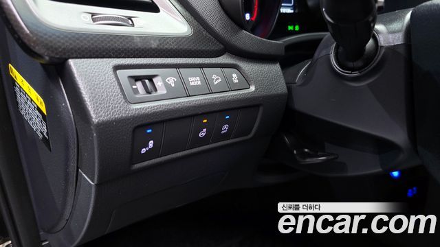 Hyundai Santafe 2018 — photo 25
