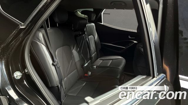 Hyundai Santafe 2018 — photo 16