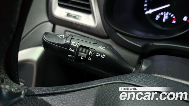Hyundai Santafe 2018 — photo 28