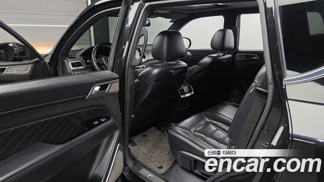 KG Mobility Rexton 2018 — photo 17
