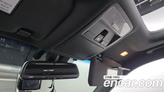 KG Mobility Rexton 2018 — photo 22
