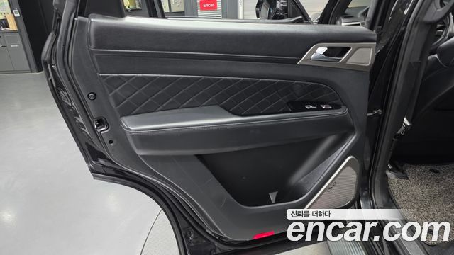 KG Mobility Rexton 2018 — photo 15