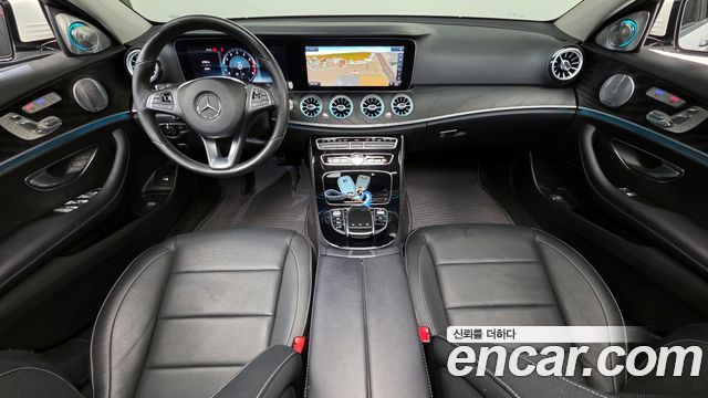 Mercedes-Benz E-Class 2018 — photo 7