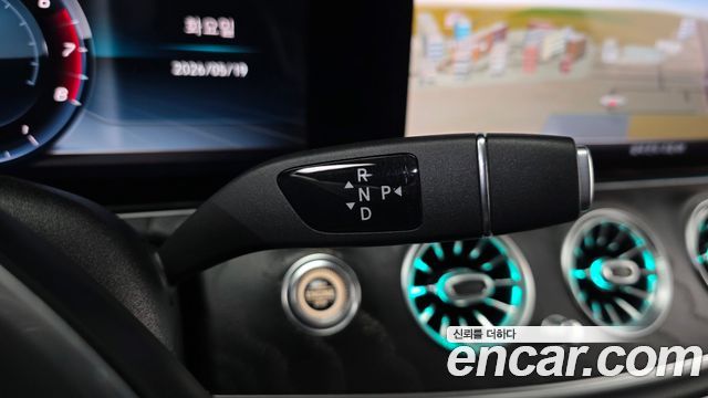 Mercedes-Benz E-Class 2018 — photo 9