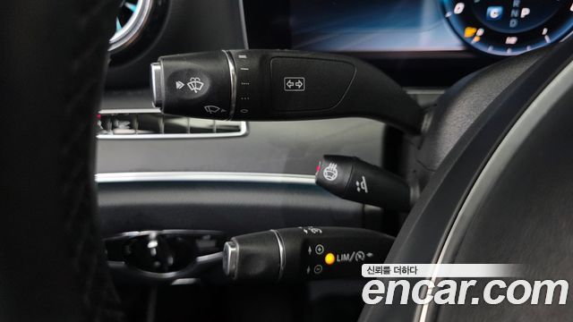 Mercedes-Benz E-Class 2018 — photo 20
