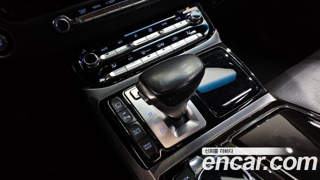Genesis EQ900 2017 — photo 9