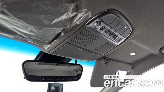 Genesis EQ900 2017 — photo 19