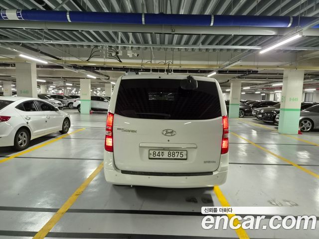 Hyundai Starex 2016 — photo 4