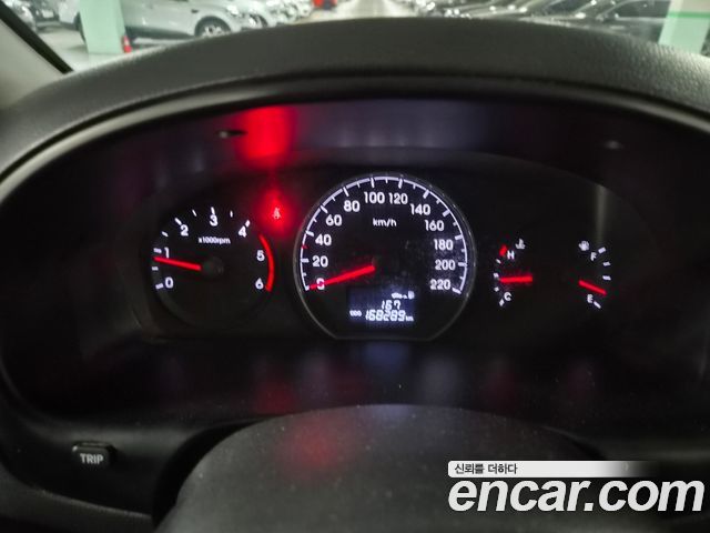 Hyundai Starex 2016 — photo 8